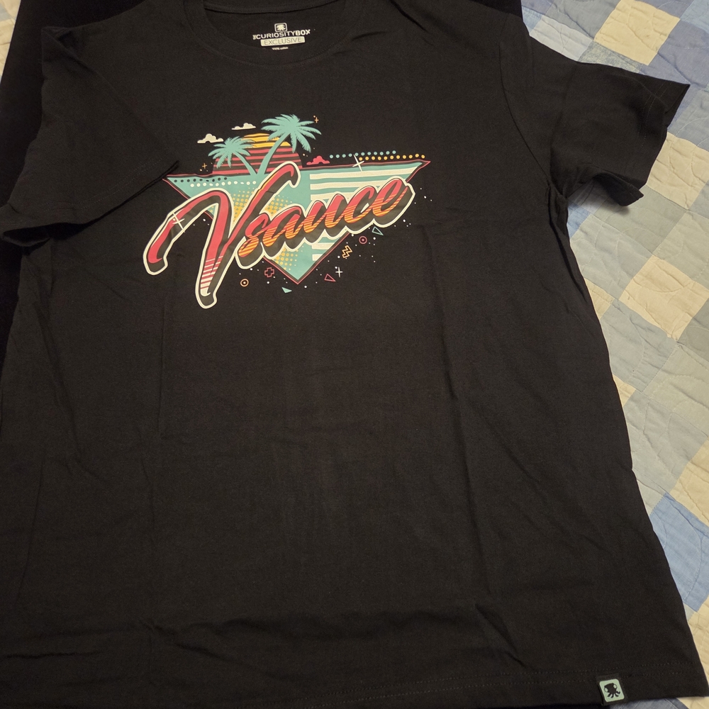NEW The Curiosity Box Vsauce Tee